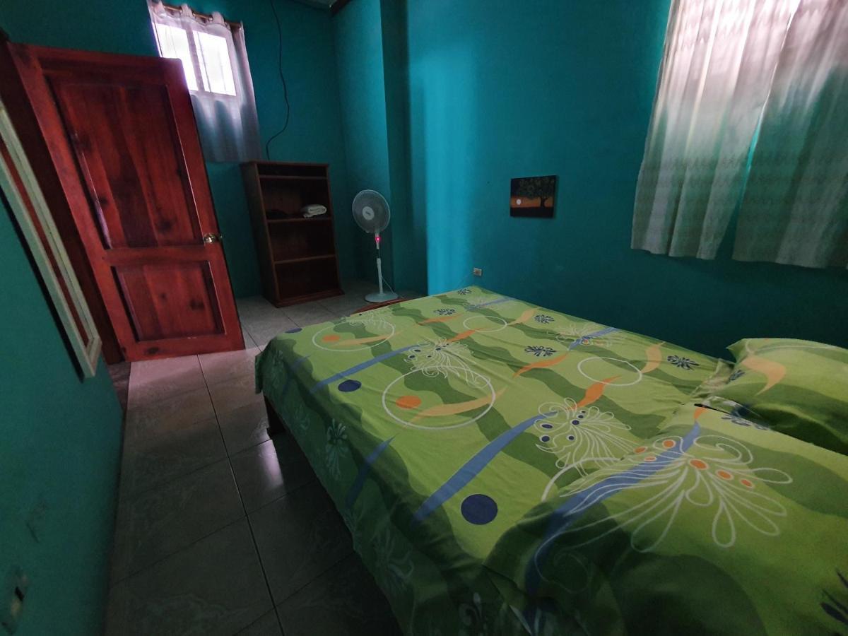 Departamento Familiar En Santa Cruz Appartement Puerto Ayora  Buitenkant foto