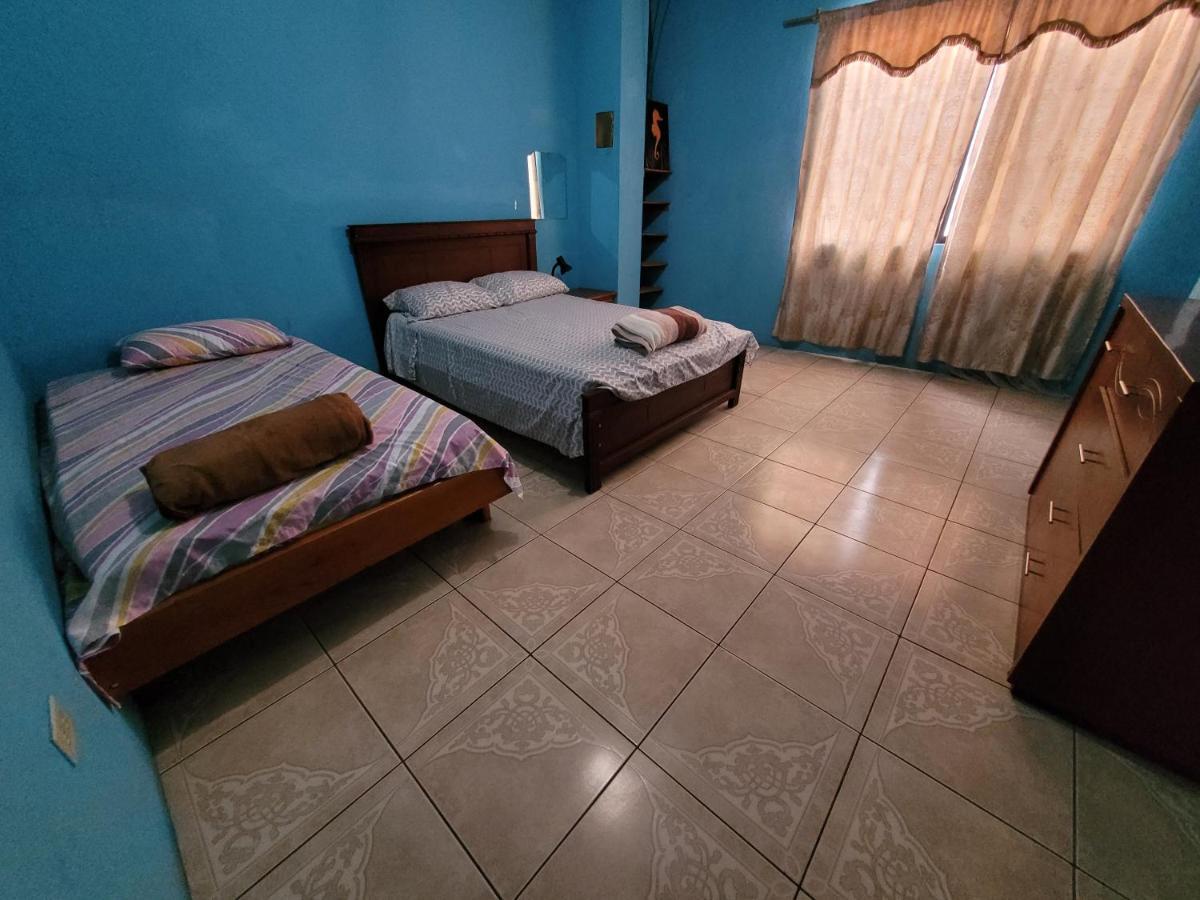 Departamento Familiar En Santa Cruz Appartement Puerto Ayora  Buitenkant foto